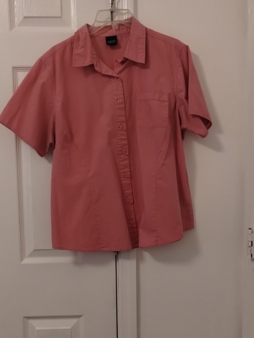 Basic Editions Men's Short-Sleeve Button-Down Shirt in Dusty Rose